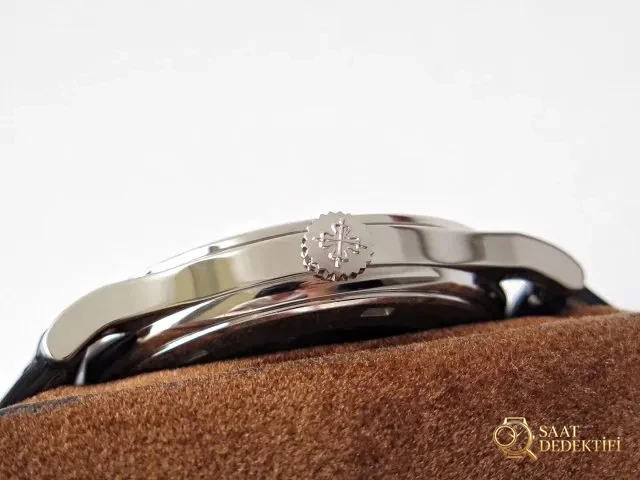 Replika Patek Philippe Calatrava 5296G Kurma Kolu