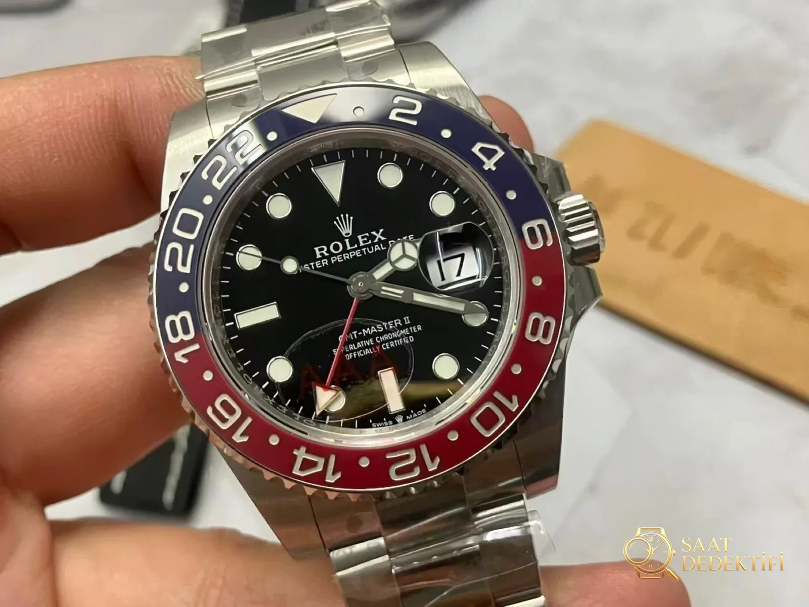 Derinlemesine İnceleme: VS Factory Yeni GMT Cola Bezel V3 Sürümü, Dandong 3285 Mekanizmasıyla Geliyor - Kadran Detayı ve Bezel İşçiliği