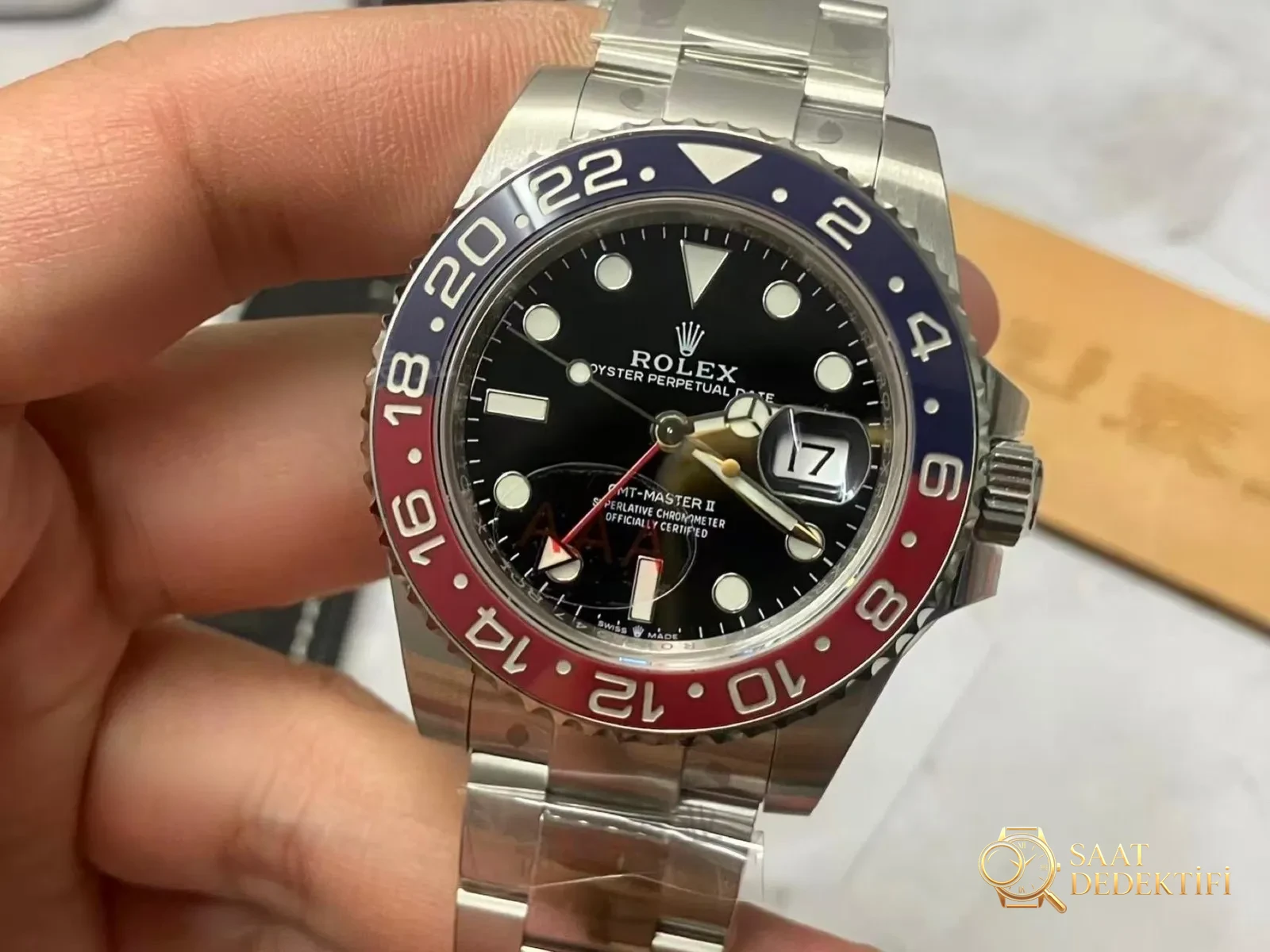 Derinlemesine İnceleme: VS Factory Yeni GMT Cola Bezel V3 Sürümü, Dandong 3285 Mekanizmasıyla Geliyor - Kasa Profili ve Kurma Kolu İncelemesi