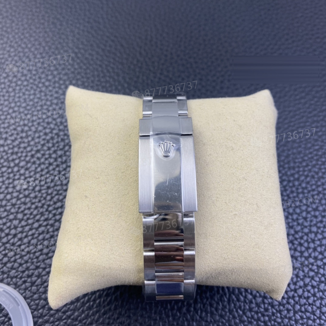 Detaylı İnceleme: Clean Rolex Datejust 41 126334 Mavi Kadran Replika — 10. fotoğraf