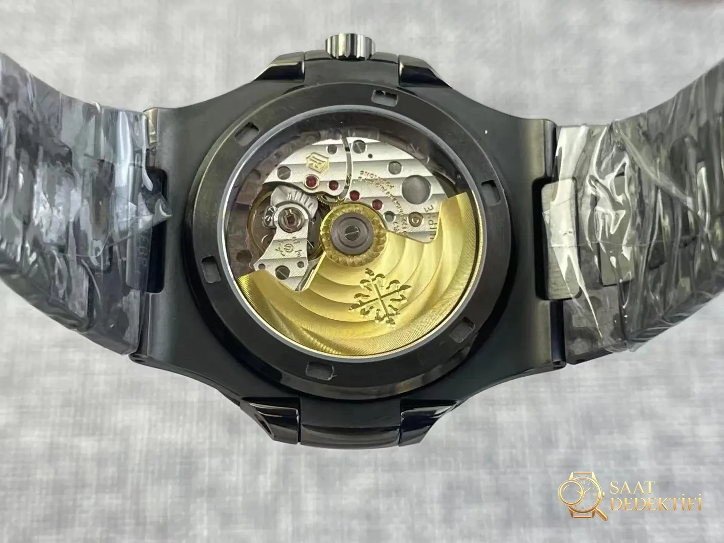 Patek Philippe Nautilus Carbon Movement