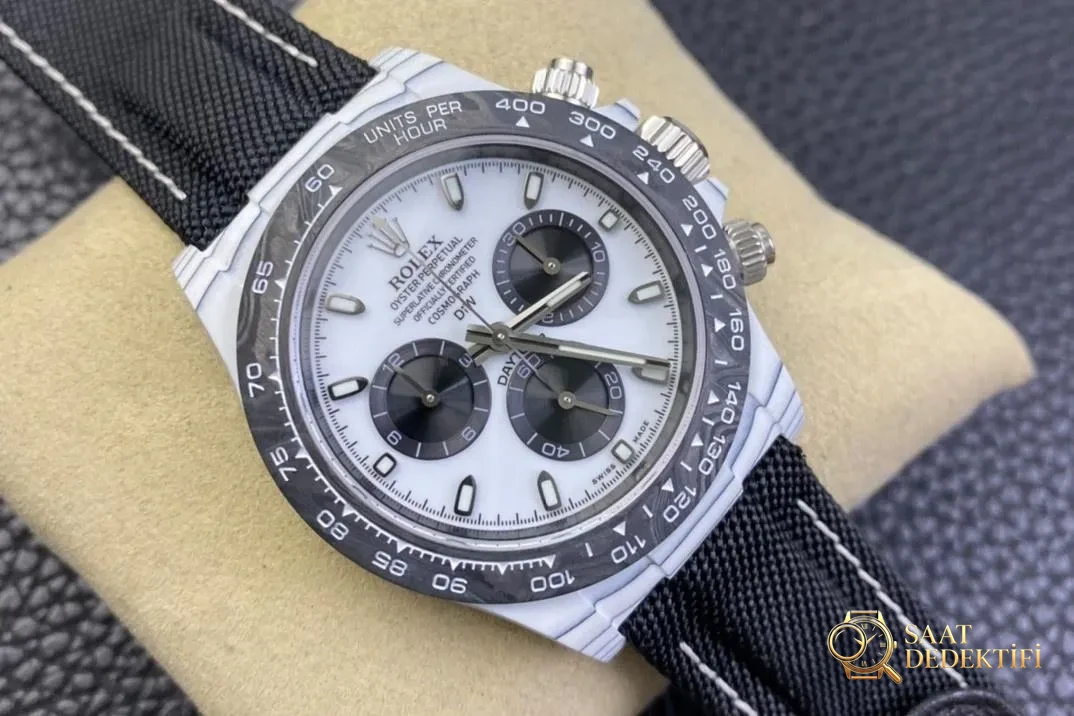 DIW ve N Factory iş birliğiyle üretilen Rolex 4130 Daytona modifiyeli NTPT karbon fiber kasa: işçiliği nasıl? - Kadran Detayı ve Bezel İşçiliği