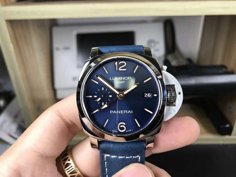 En Çok Satan Altı Panerai Replikası — 47. fotoğraf