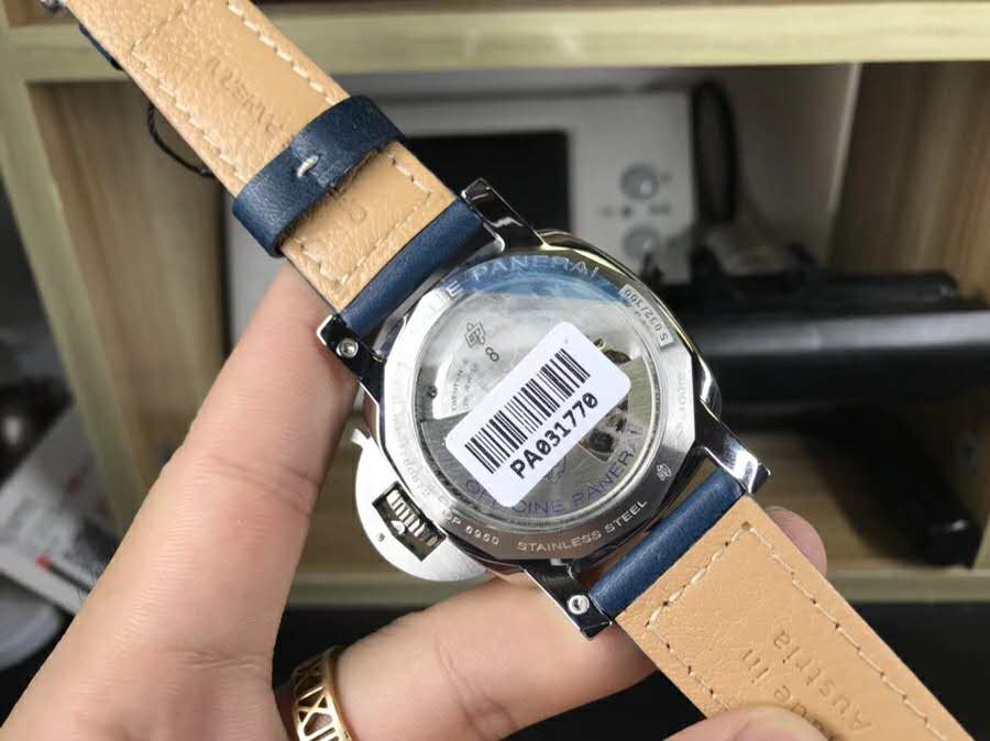 En Çok Satan Altı Panerai Replikası — 50. fotoğraf