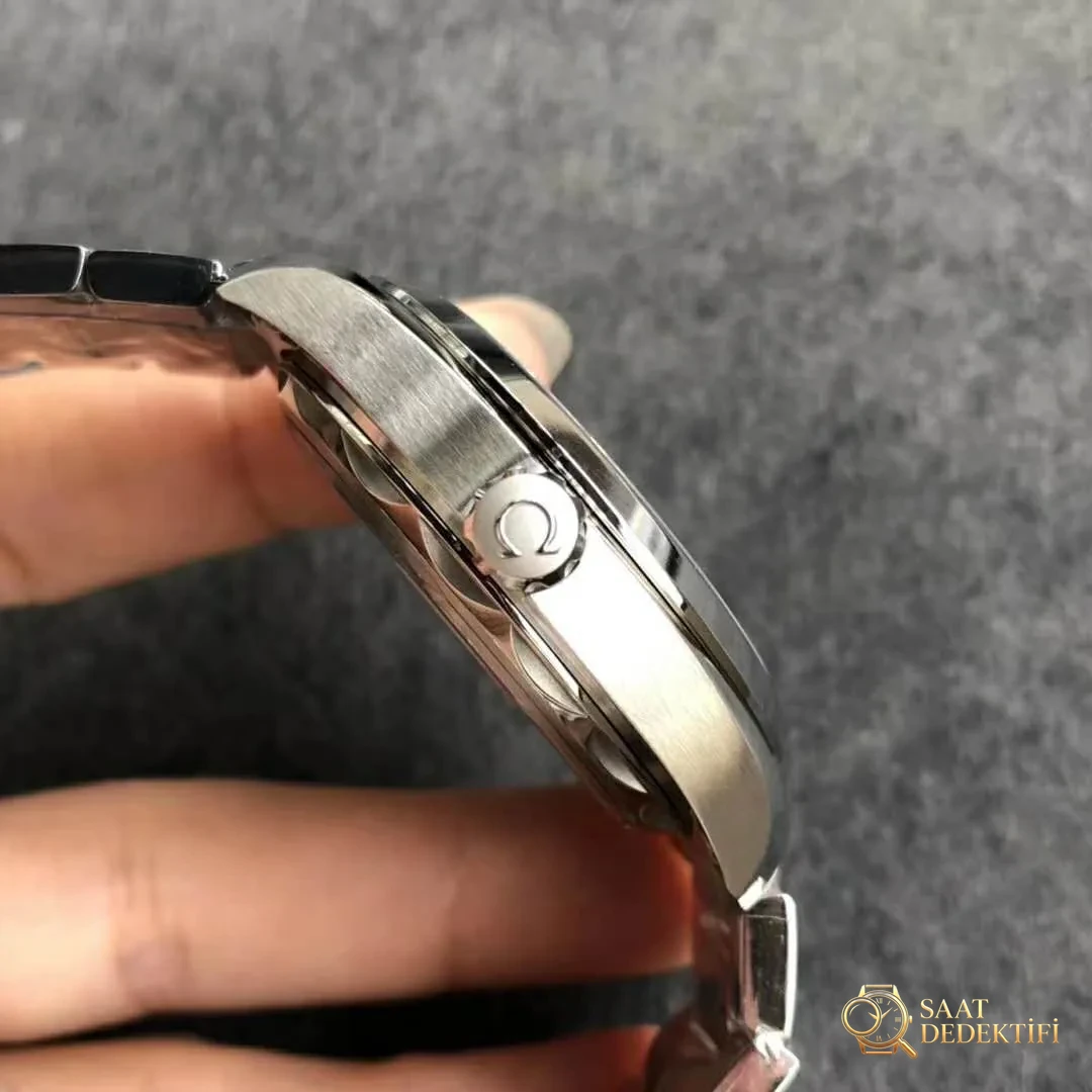 En Çok Satan Beş Replika Omega - Safir Kristal Cam Eğimi ve Yansıması