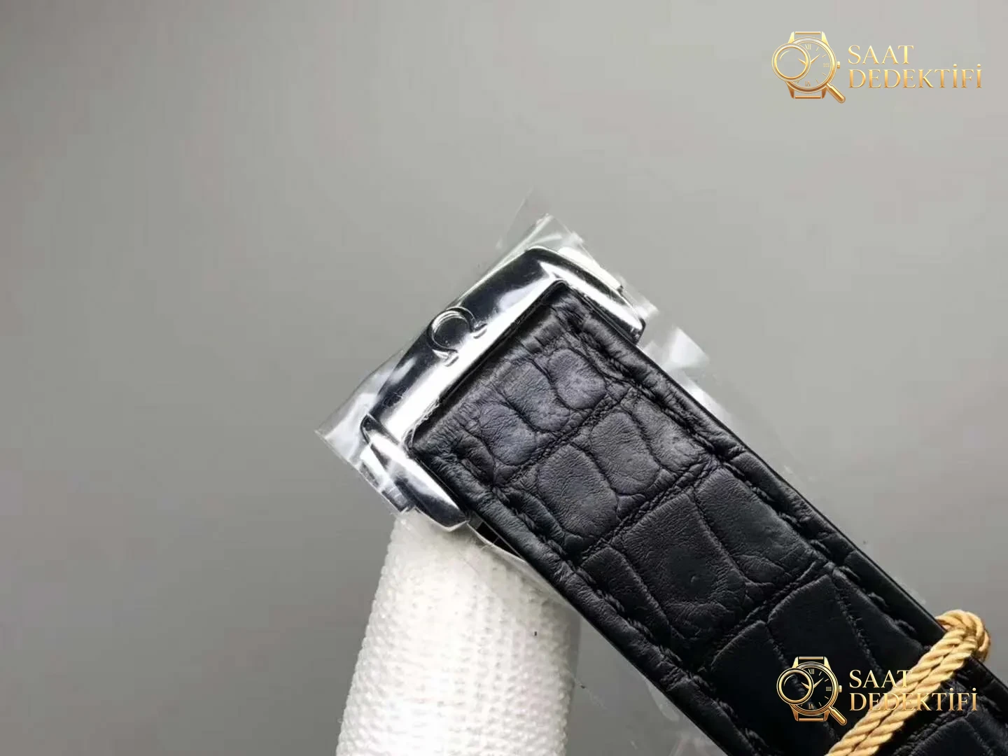 En Çok Satan Beş Replika Omega - Bezel Rakam Oyukları Platin Dolgusu