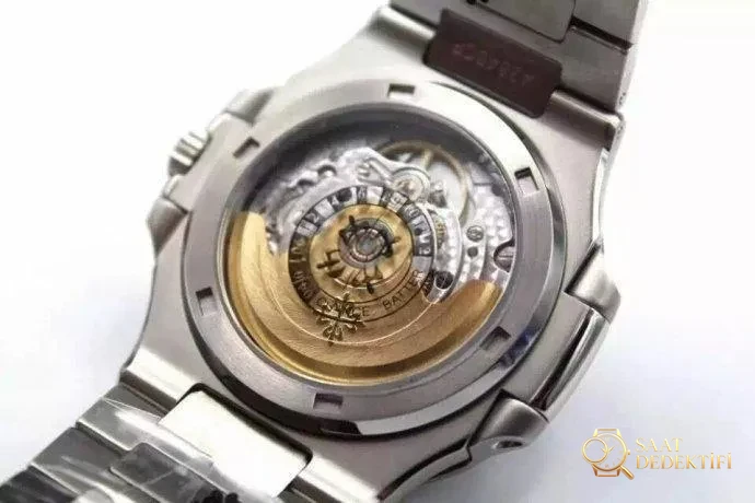Version supérieure PPF Factory Patek Philippe Nautilus pourquoi PF et MK