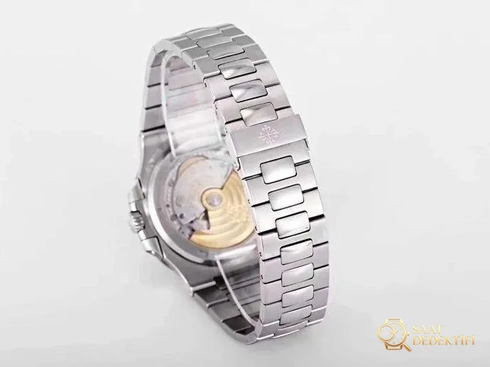 Version supérieure PPF Factory Patek Philippe Nautilus pourquoi PF et MK