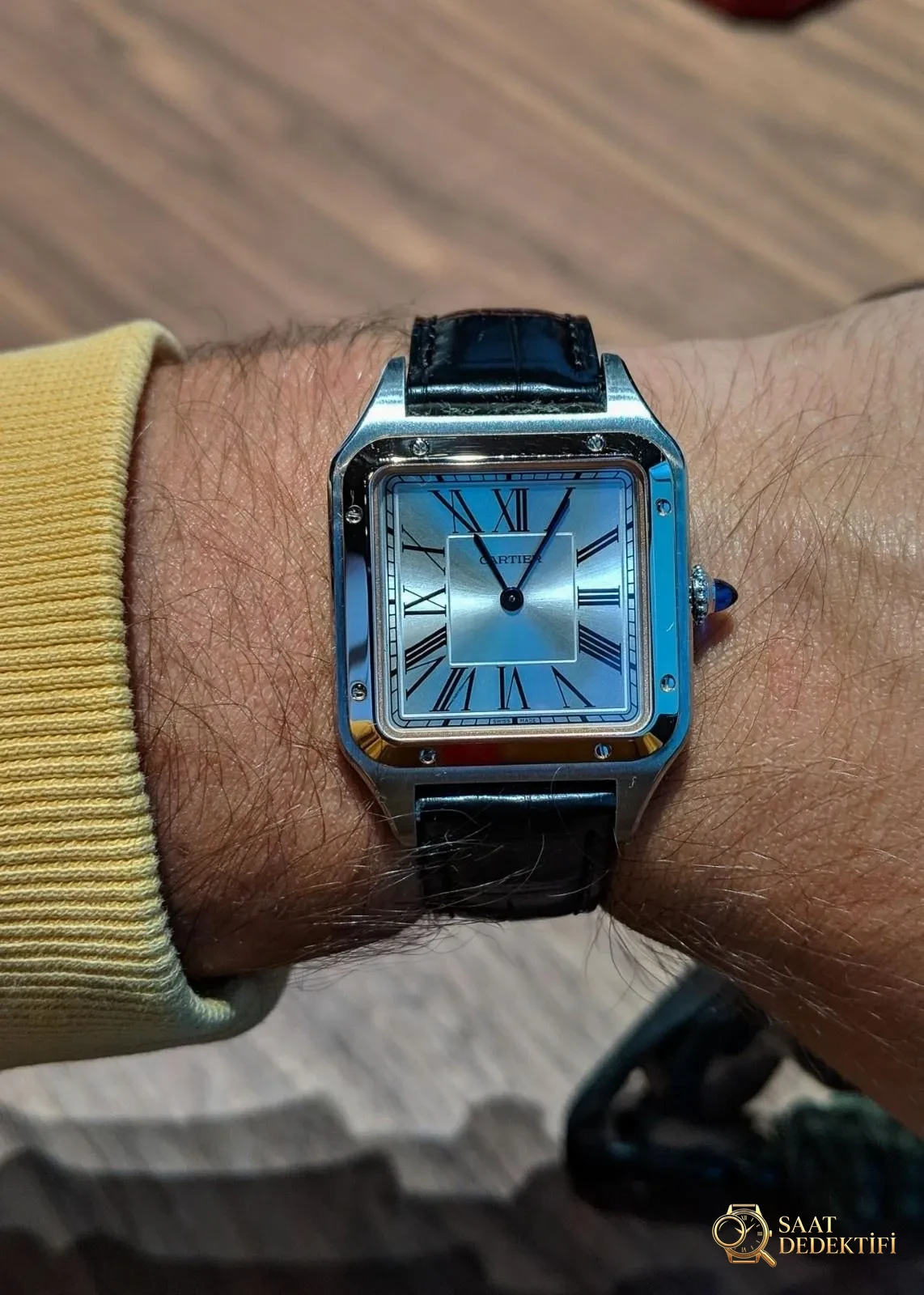 En yeni XF Factory Cartier Santos V2 yükseltilmiş sürüm replika kuvars saat en hafif ve en ince olan mı? Kalitesi nasıl? - Koleksiyon ve Vitrin Görünümü