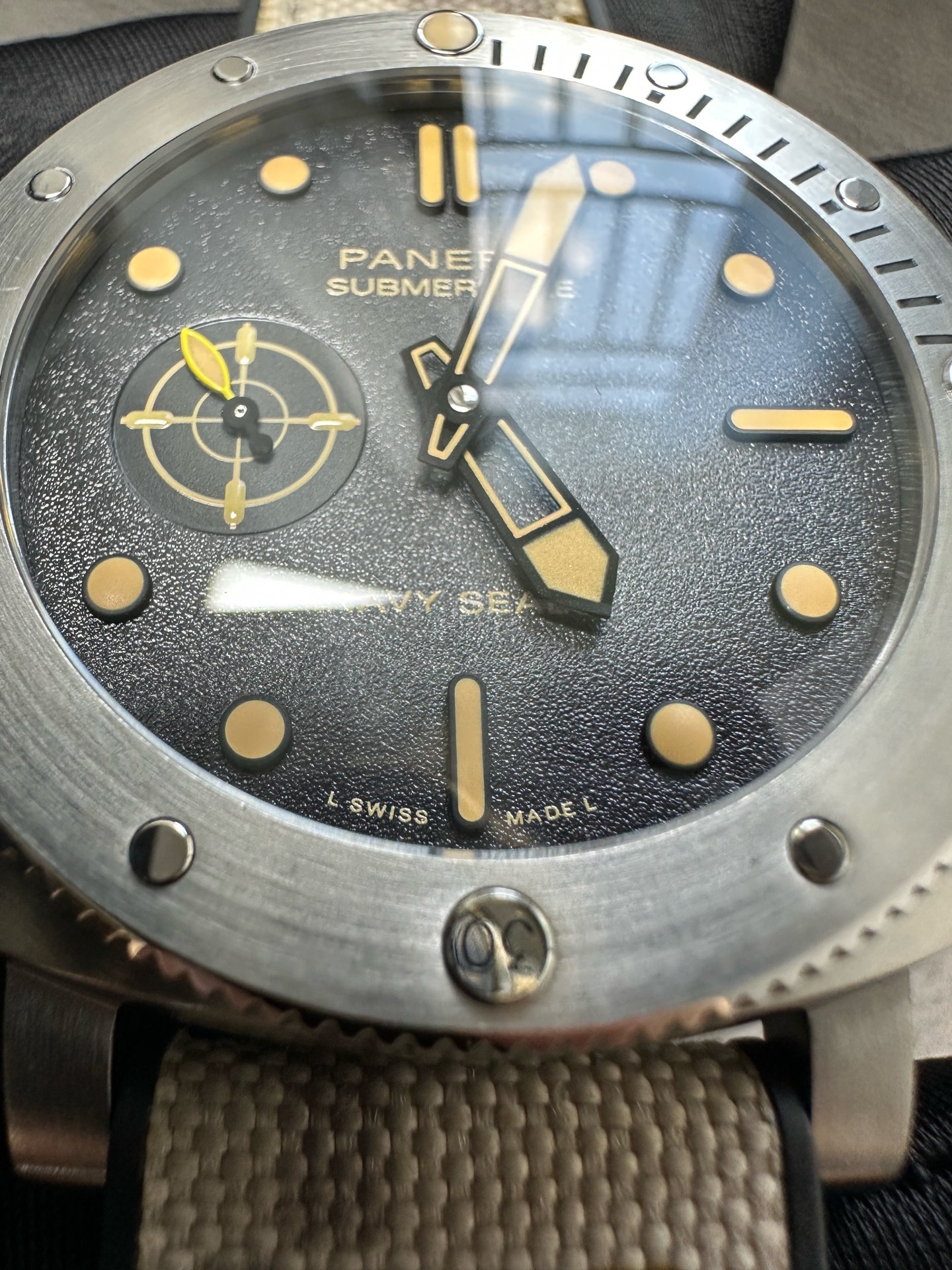 Erkeğin bileğindeki "özel kuvvetler"! Panerai PAM1518, 44 MM saat iddialı bir çıkış yapıyor — 2. fotoğraf