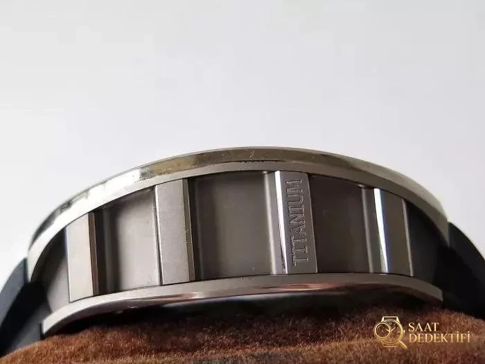 EUR Factory Richard Mille RM027/RM052 lüks tourbillon saatlerine yakından bakış - Koleksiyon ve Vitrin Görünümü