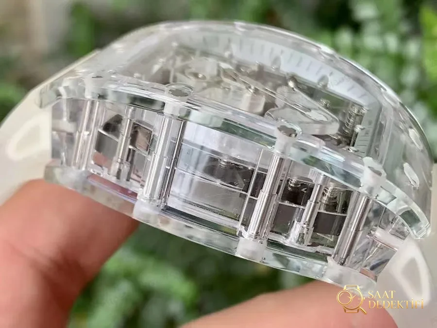 EUR Factory Richard Mille tam şeffaf tourbillon RM056 saat incelemesi - Arka Kapak ve Mekanizma Detayı