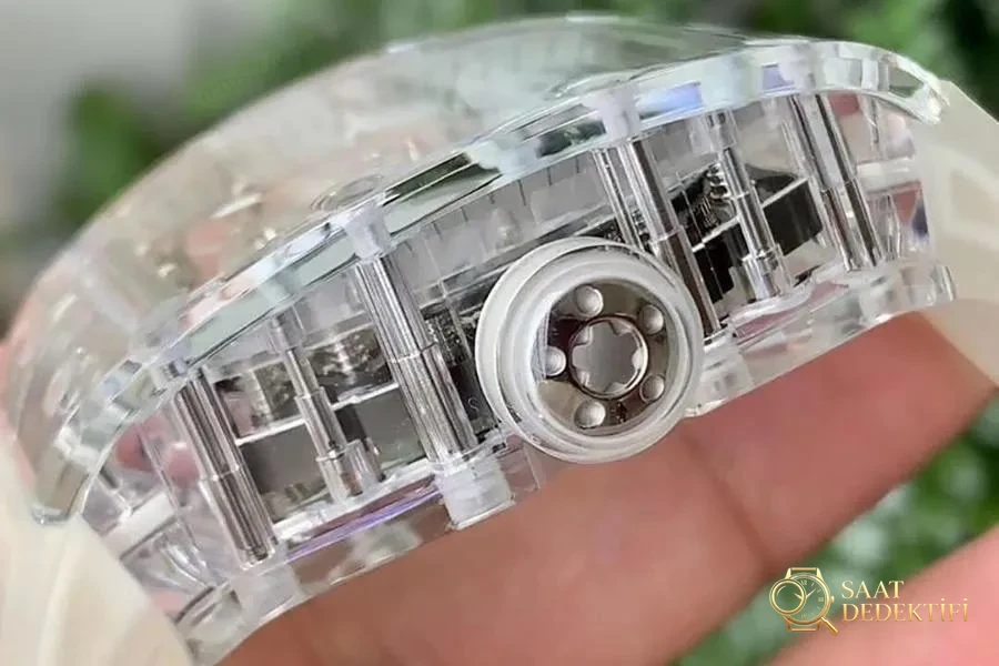 EUR Factory Richard Mille Tamamen Şeffaf Tourbillon RM056 Saat İncelemesi - Arka Kapak ve Mekanizma Detayı