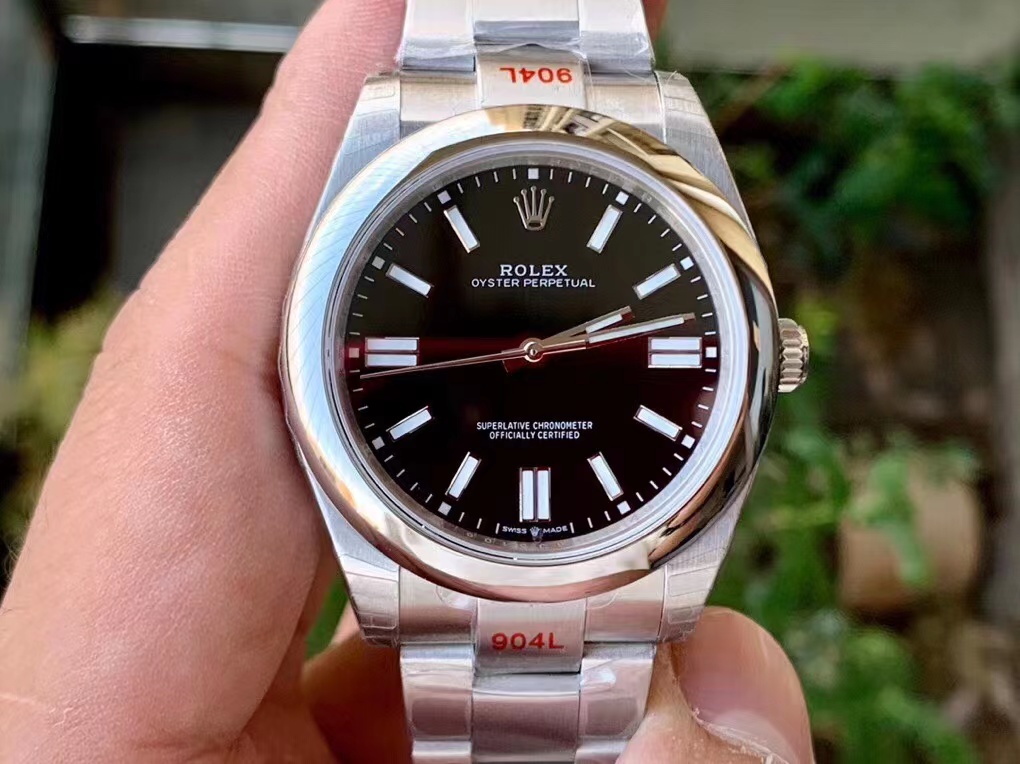 Replika Rolex Oyster Perpetual 41mm Siyah