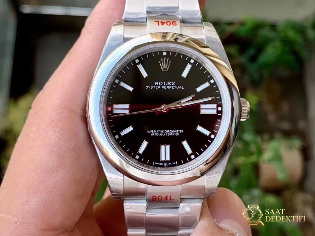 Replika Rolex Oyster Perpetual 41mm Siyah