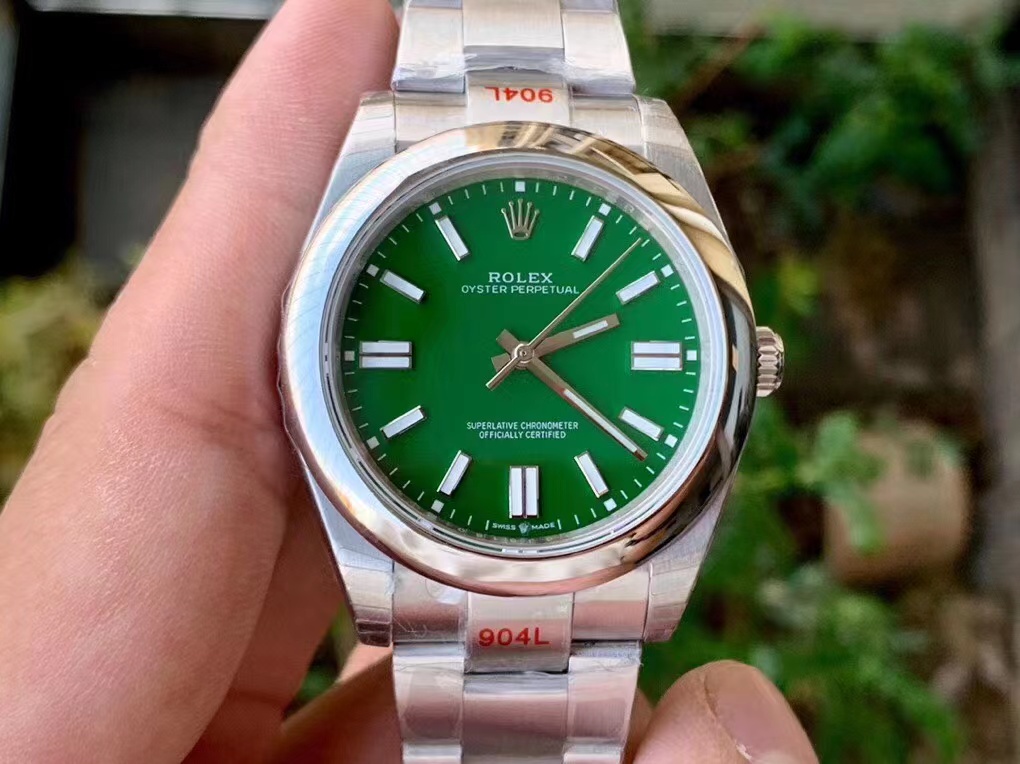 Replika Rolex Oyster Perpetual 41mm Yeşil