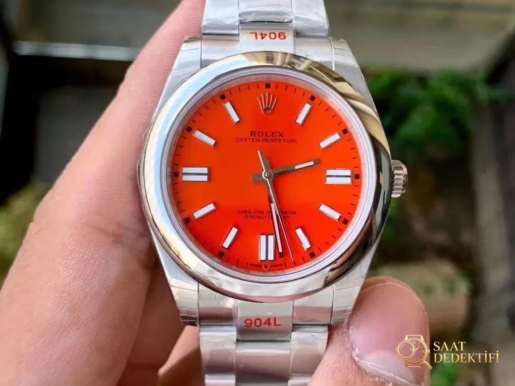 Replika Rolex Oyster Perpetual 41mm Kırmızı