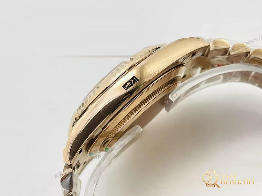 EW Factory Rolex Day-Date 40 mm 3255 Mekanizma (18K Yeşil Kadran) İnceleme - Arka Kapak ve Mekanizma Detayı