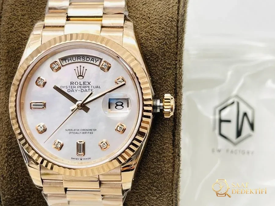 EW Factory Rolex Day-Date 40 mm 3255 Mekanizmalı (18K Elmas Kaplı Beyaz Kadran) Kol Saati İncelemesi - Kasa Profili ve Kurma Kolu İncelemesi