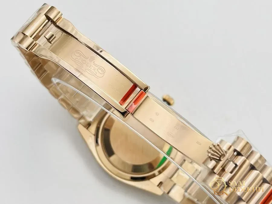 EW Factory Rolex Day-Date 40 mm 3255 Mekanizmalı (18K Elmas Kaplı Beyaz Kadran) Kol Saati İncelemesi - Bilekte Duruş ve Kasa Orantısı