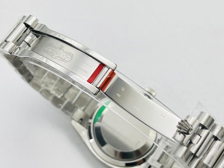 EW Factory Rolex Day-Date 40 mm 3255 mekanizmalı (beyaz kadran) saat incelemesi — 8. fotoğraf