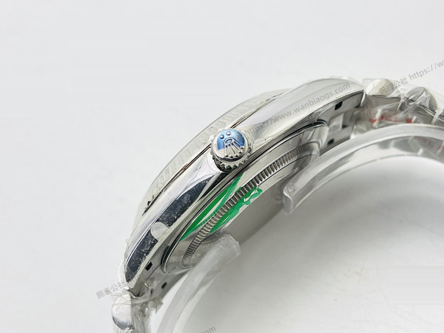 EW Factory Rolex Day-Date 40 mm 3255 mekanizmalı (mavi kadran) saat incelemesi — 4. fotoğraf