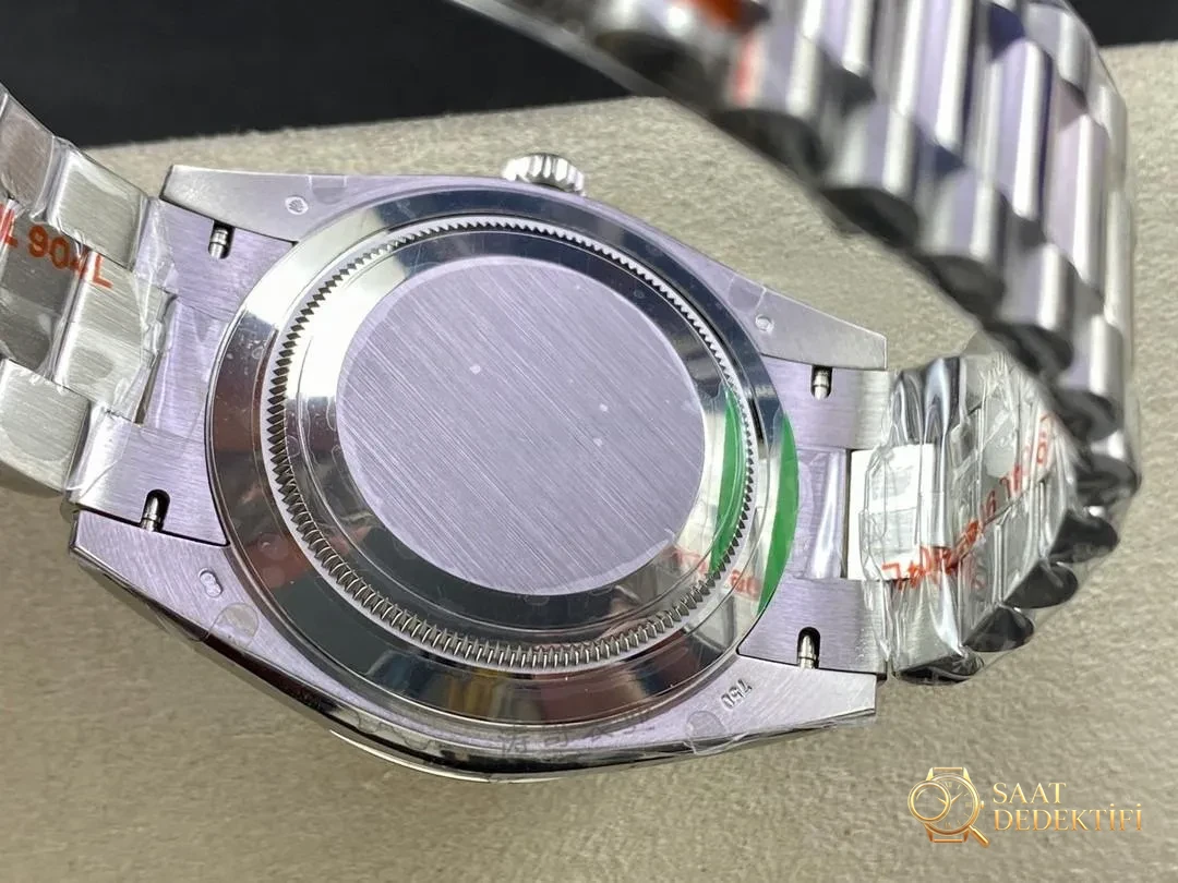 EW Factory Rolex Day-Date buz mavisi kadran m228236 işçilik incelemesi - Bilekte Duruş ve Kasa Orantısı