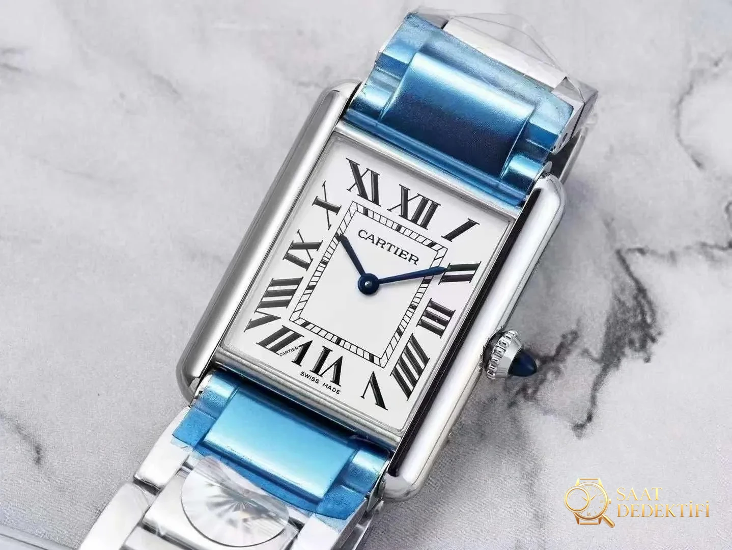 F1 Factory Cartier Tank MUST de Cartier kuvars mekanizma - Makro Kadran ve İndeks İşçiliği