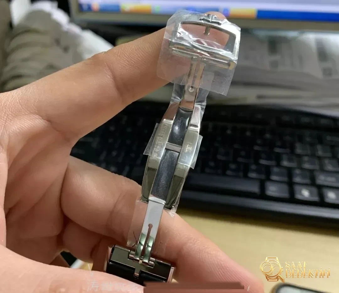 FK Factory JLC Jaeger-LeCoultre Master klasik saat 1288420 replikası nasıl olmuş? - Takimetre Skalası ve Baskı Keskinliği