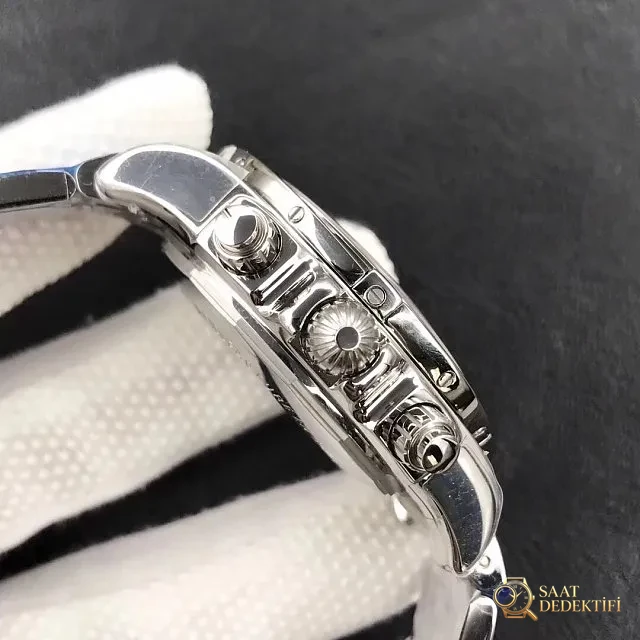 Replika Breitling Chronomat B01 AB0110 Kurma Kolu