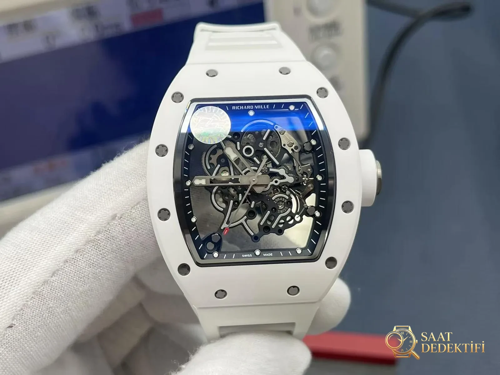 Geleneği Yıkan Yeni Nesil Saat Kralı: ZF Factory Richard Mille RM-055 V3 Beyaz Efsane Karşınızda! - Kasa Profili ve Kurma Kolu İncelemesi