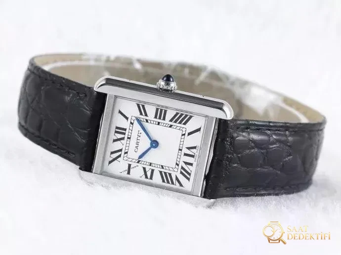Gerçeğinden ayırt edilemeyen bir yapıt: AF Factory Cartier Tank Solo serisi kuvars kol saati orijinalle karşılaştırmalı inceleme - Mekanizma Zemberek ve Balans Detayı