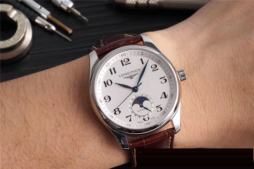 Gerçek-replika incelemesi: 2019 yeni GS Factory Longines Master Collection ay evreli, orijinaliyle karşılaştırma — almaya değer mi? — 19. fotoğraf
