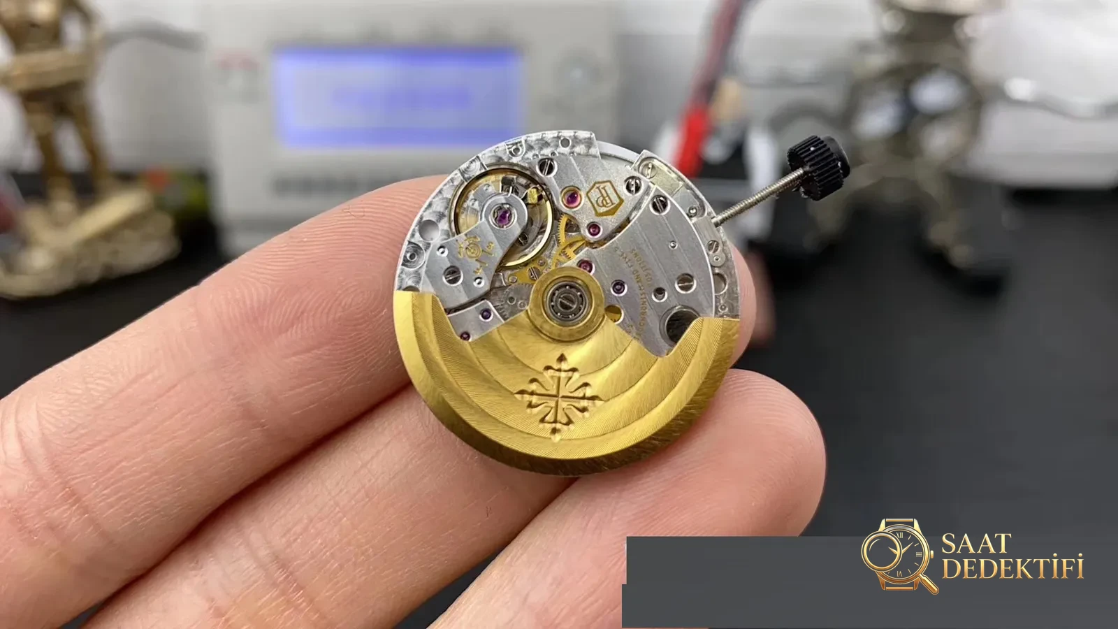 Gerçek-replika karşılaştırması: 3K Factory Patek Philippe 5167 replikasının 324 tek parça mekanizması orijinaline göre nasıl? - Bilezik Bakla Ayrımı ve Pim Yapısı