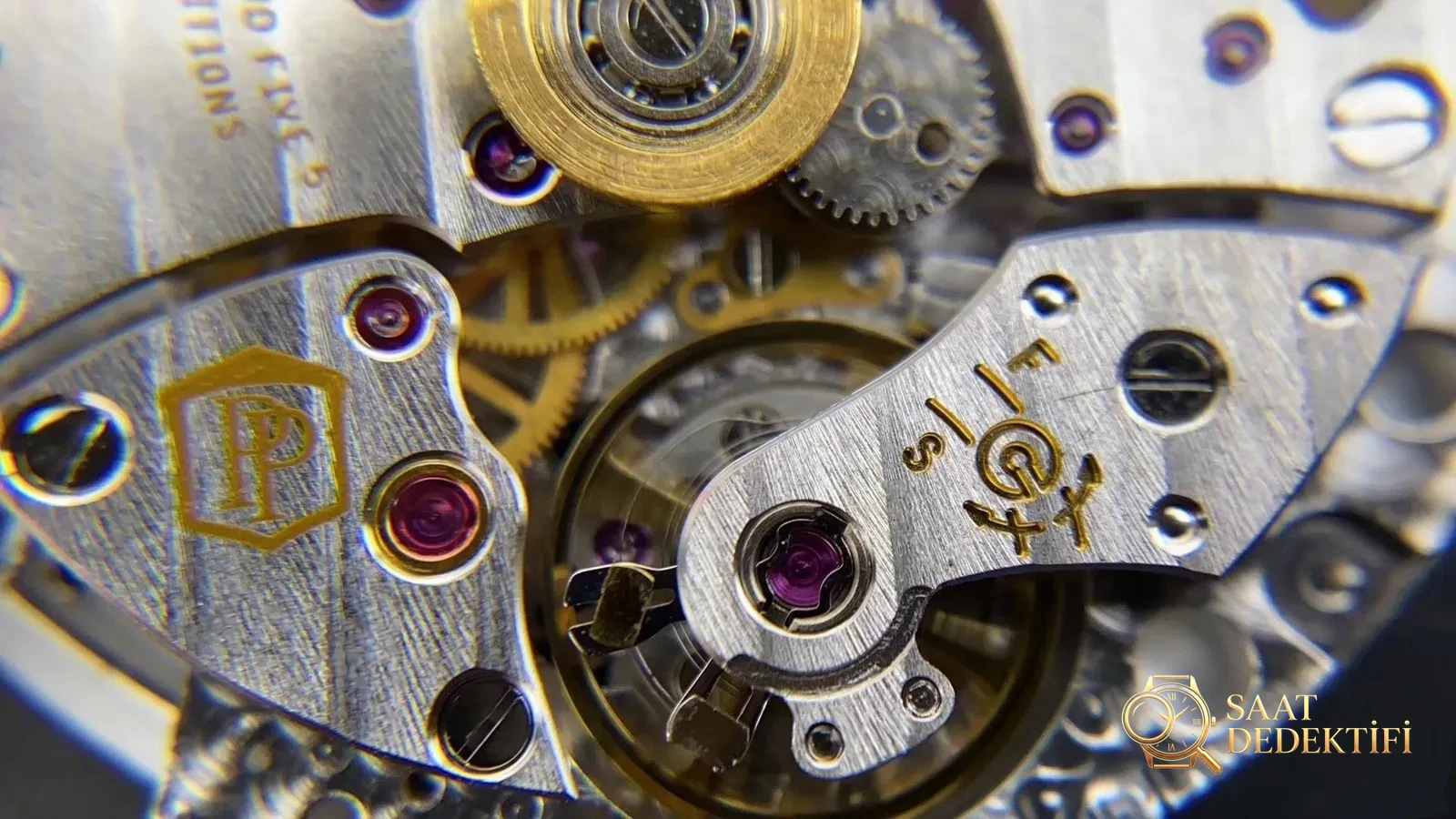 Gerçek-replika karşılaştırması: 3K Factory Patek Philippe 5167 replikasının 324 tek parça mekanizması orijinaline göre nasıl? - Mekanizma Çark Dizilimi ve Taş Yatakları
