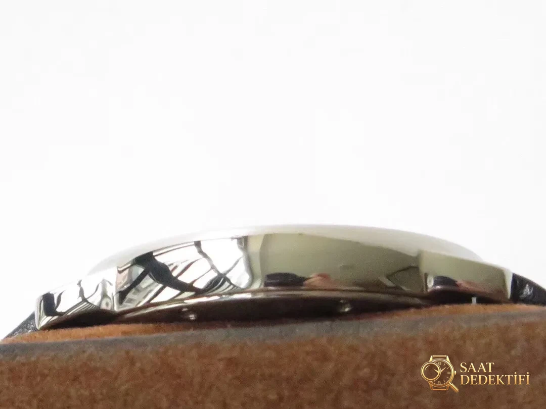 Gerçek-Replika Karşılaştırması: A8 Factory Cartier Ronde Solo 36 MM Uniseks Replika ile Orijinal Karşılaştırmalı İnceleme - Cam Yansıma Önleyici (AR) Kaplama