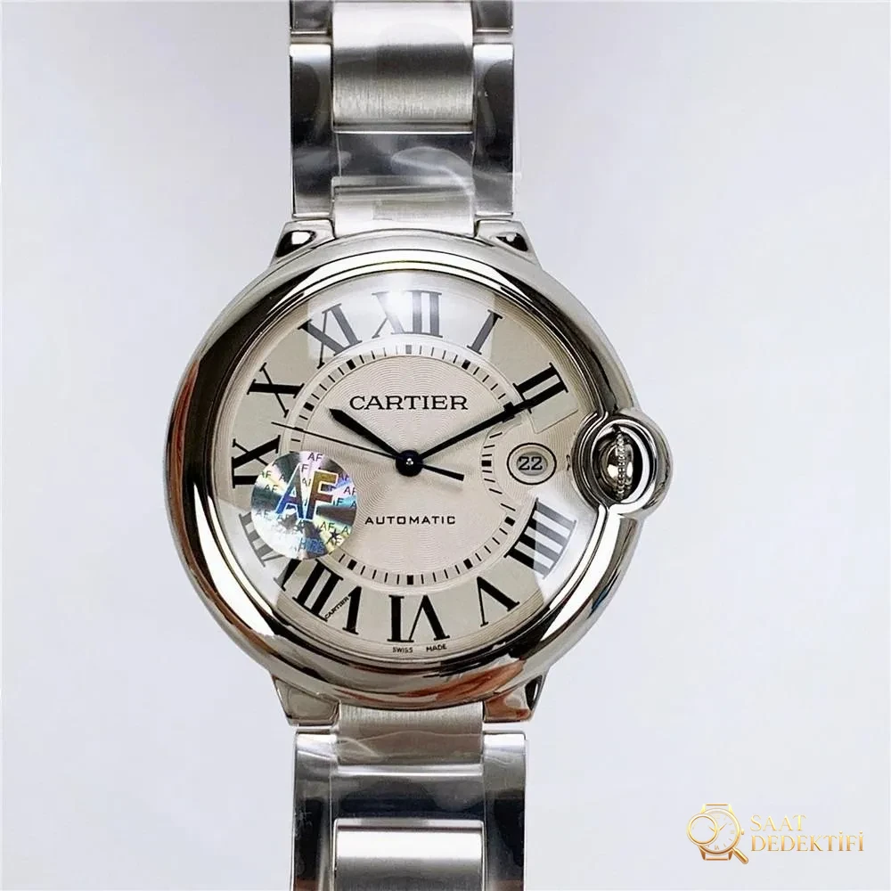 Gerçek-replika karşılaştırması: AF Factory Ballon Bleu 42 mm büyük boy erkek replika saat - Genel Açı ve Estetik Duruş