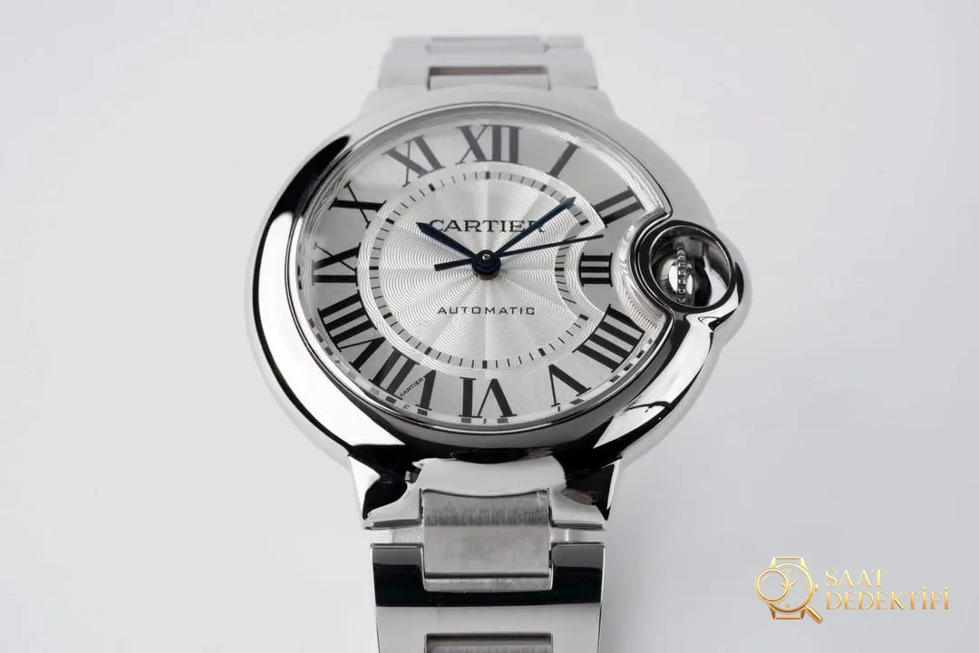 Gerçek-replika karşılaştırması: AF Factory Cartier Ballon Bleu 33 mm pembe kadran 076 orijinal mekanizma bir bakışta ele verir mi? - Arka Kapak ve Mekanizma Detayı