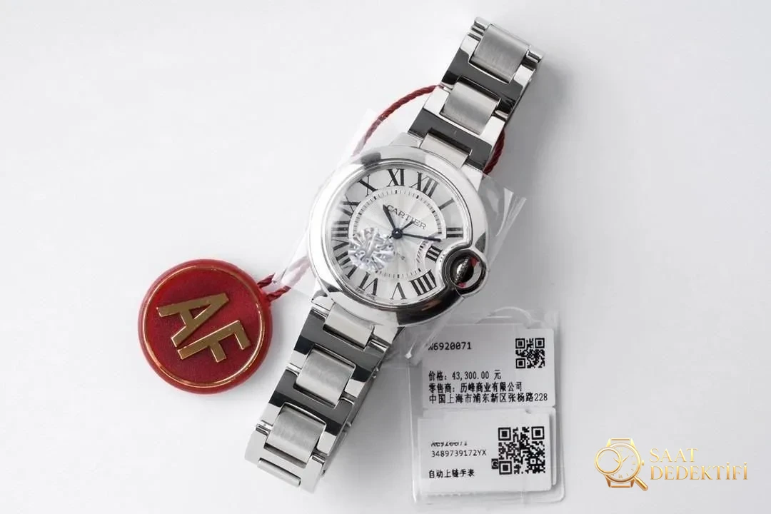 Gerçek-replika karşılaştırması: AF Factory Cartier Ballon Bleu 33 mm pembe kadran 076 orijinal mekanizma bir bakışta ele verir mi? - Kasa Çeliği ve Polisaj Kalitesi