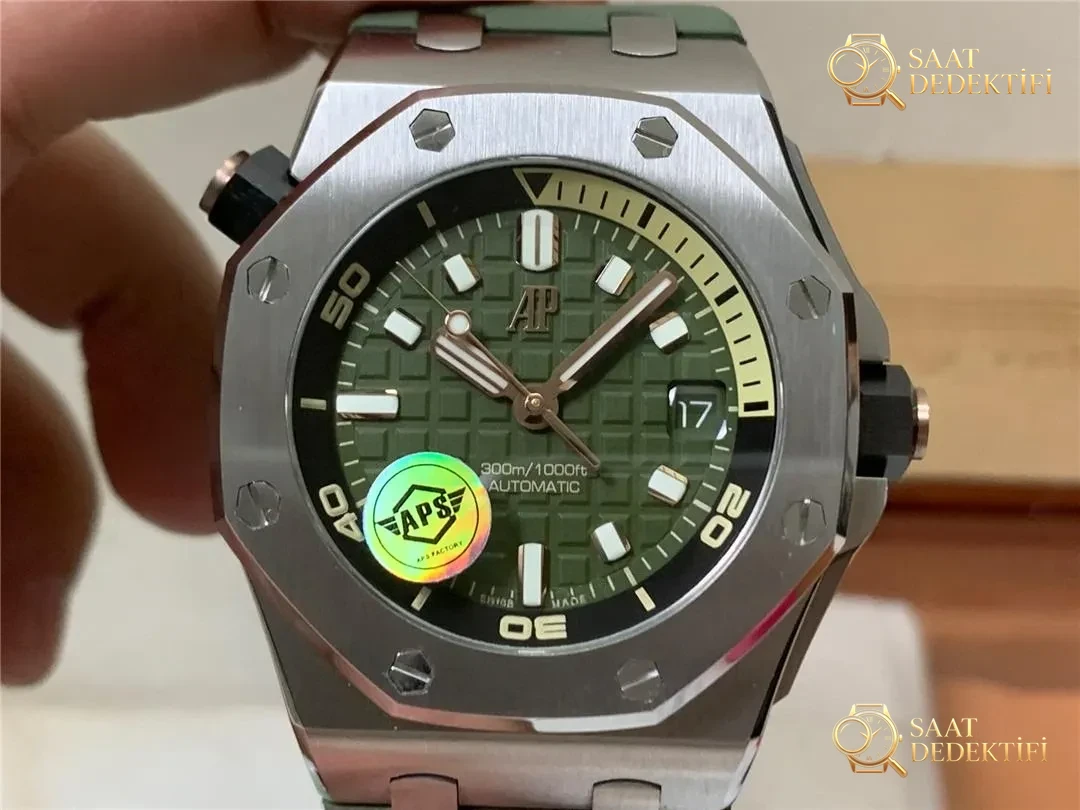 Gerçek-replika karşılaştırması: APS Factory Audemars Piguet 15720 hızlı sök kayış 4308 mekanizma - Genel Açı ve Estetik Duruş