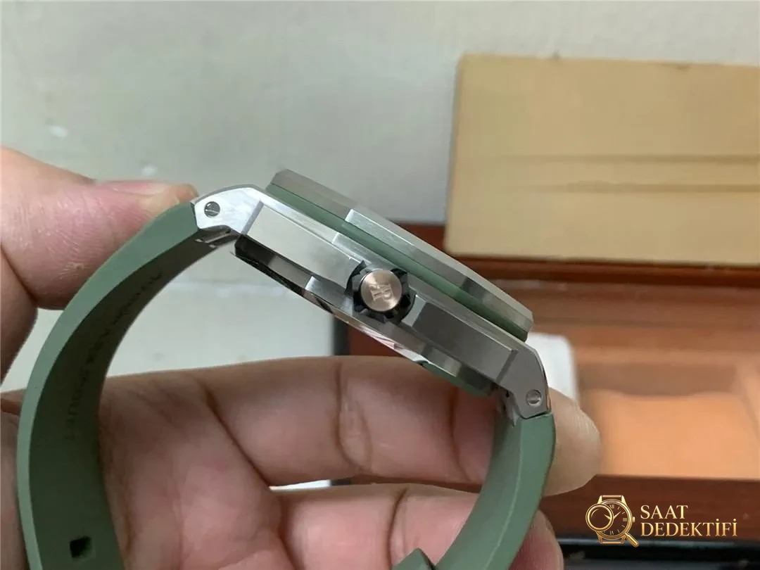 Gerçek-replika karşılaştırması: APS Factory Audemars Piguet 15720 hızlı sök kayış 4308 mekanizma - Bilezik Bakla Ayrımı ve Pim Yapısı