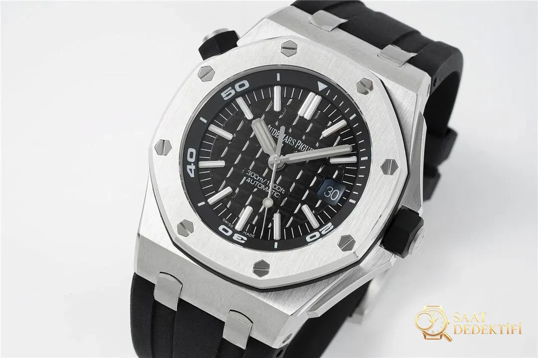 Gerçek-replika karşılaştırması: APS Factory Audemars Piguet Royal Oak 15710 entegre 3120 mekanizma V2 versiyonu incelemesi - Arka Kapak ve Mekanizma Detayı