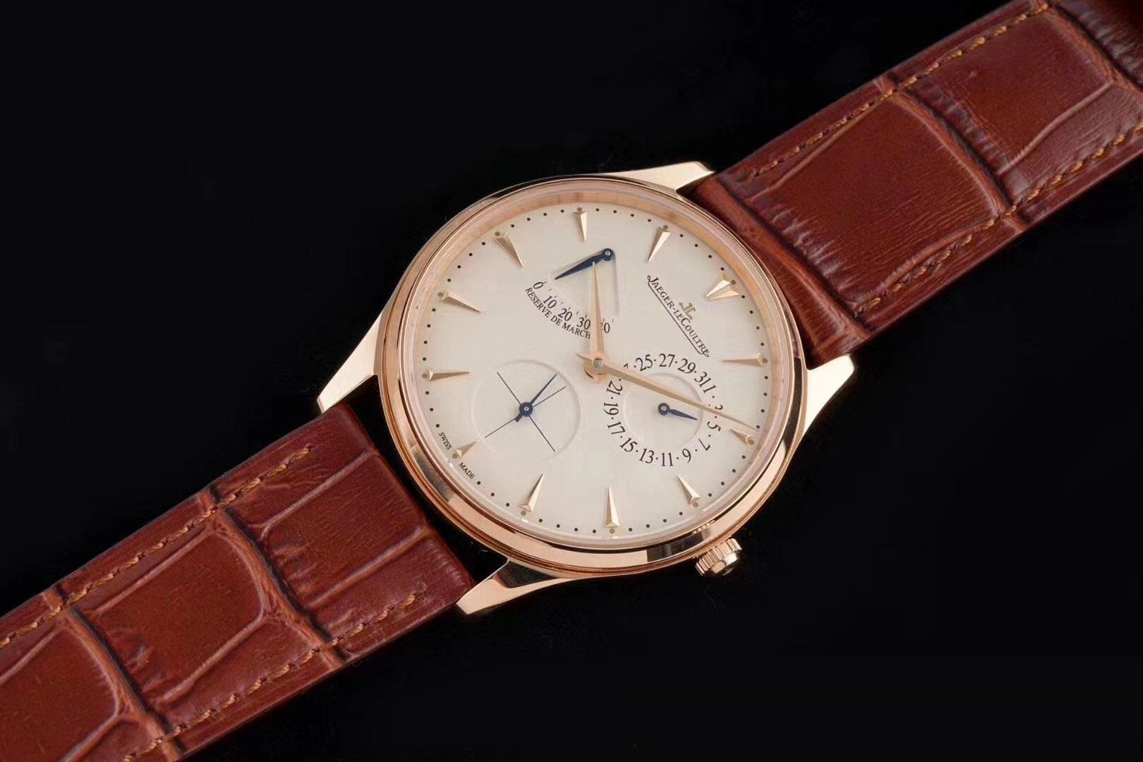 Gerçek-replika karşılaştırması: AZ Factory Joker — Jaeger-LeCoultre Master serisi 1378420 saat — 33. fotoğraf