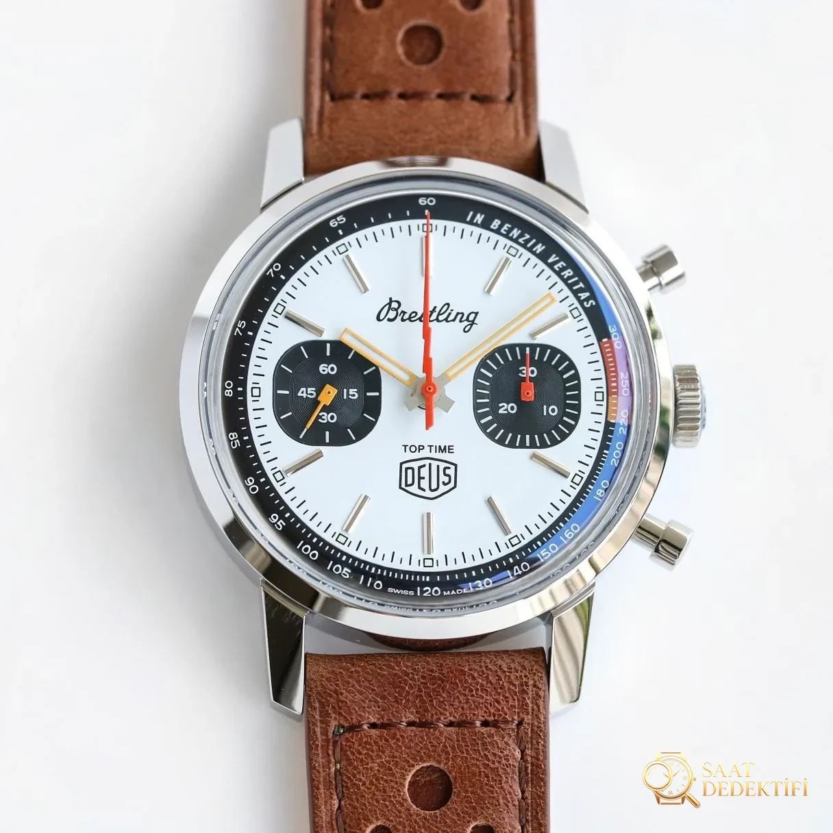 Gerçek-replika karşılaştırması: BLS Factory Breitling Premier Top Time Deus kronograf replika saat - Mekanizma Zemberek ve Balans Detayı