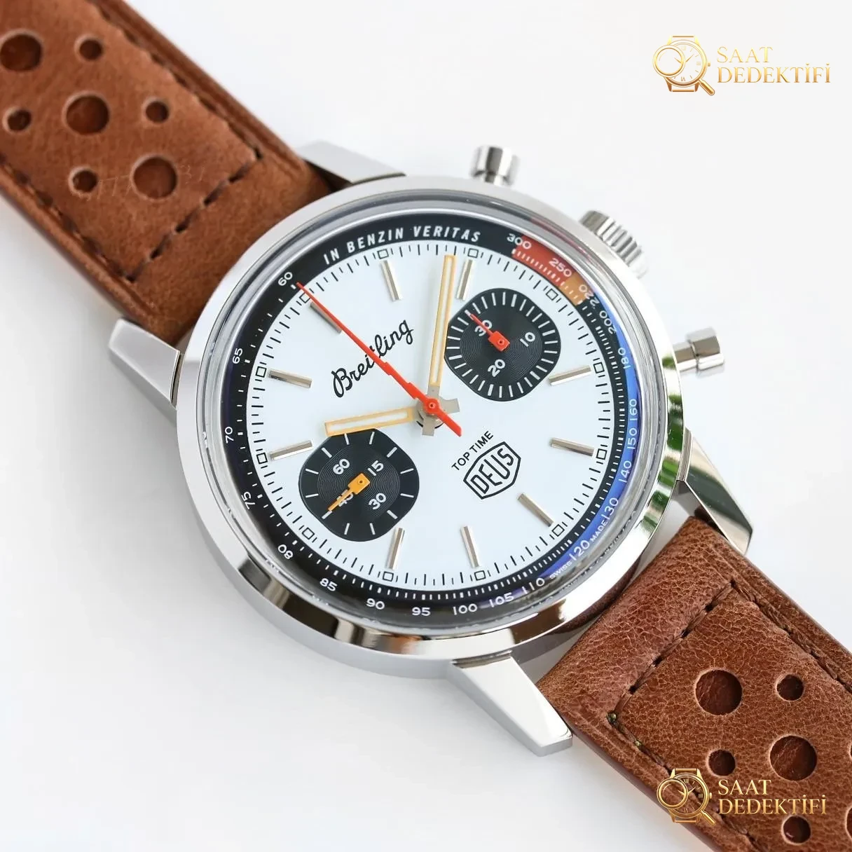 Gerçek-replika karşılaştırması: BLS Factory Breitling Premier Top Time Deus kronograf replika saat - Genel Açı ve Estetik Duruş