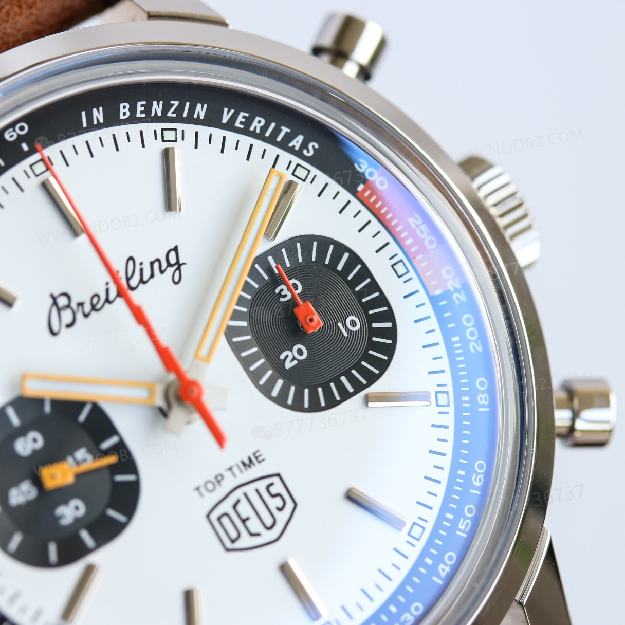 Gerçek-replika karşılaştırması: BLS Factory Breitling Premier Top Time Deus kronograf replika saat — 13. fotoğraf