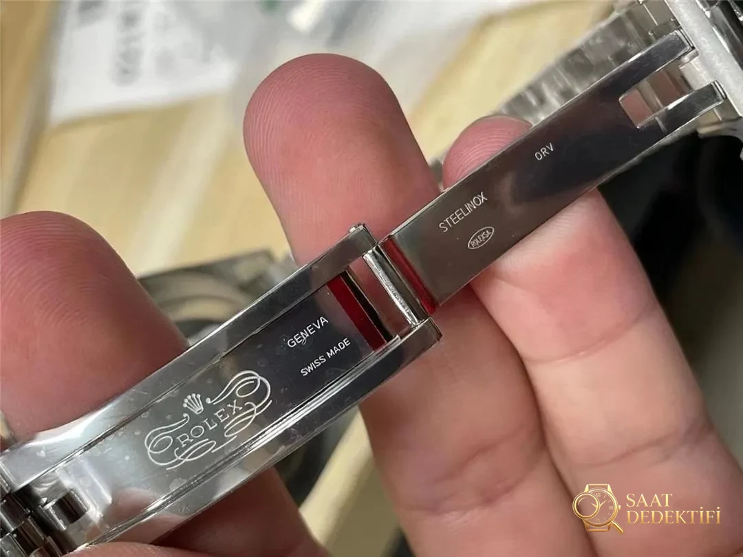 Gerçek-replika karşılaştırması: Clean Rolex Datejust nane yeşili kadran ilk bakışta replika belli olur mu? - Fosfor ve Super-LumiNova Gece Görünümü