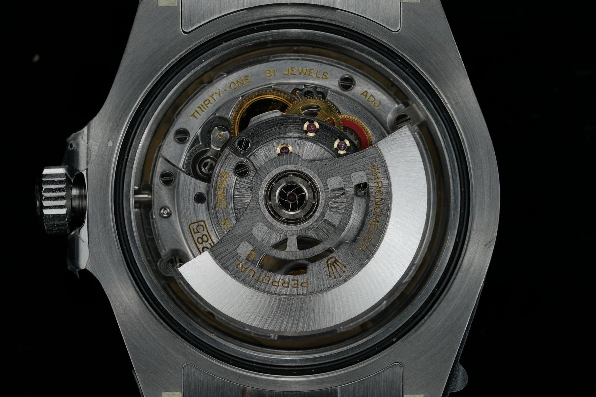 Gerçek-replika karşılaştırması: Clean Rolex Explorer II ile orijinalin karşılaştırması — 24. fotoğraf