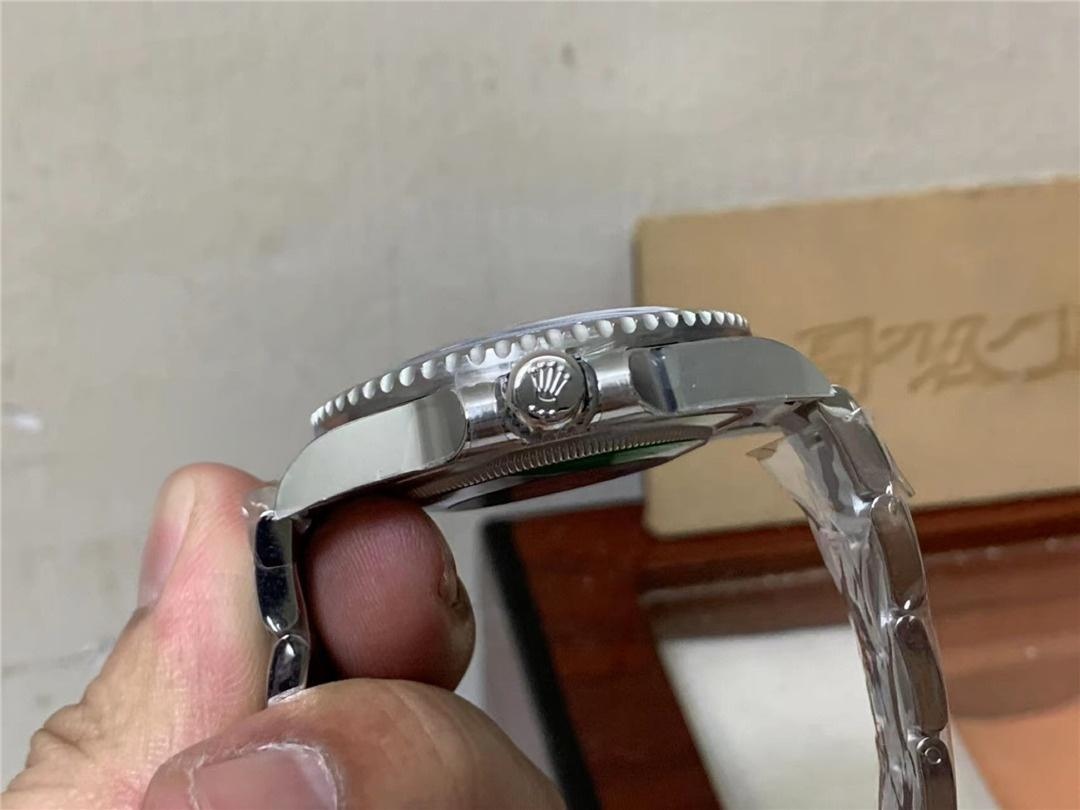 Gerçek-replika karşılaştırması: Clean Rolex GMT Sprite bezel Dandong 3285 mekanizması orijinaline uygun mu? — 13. fotoğraf
