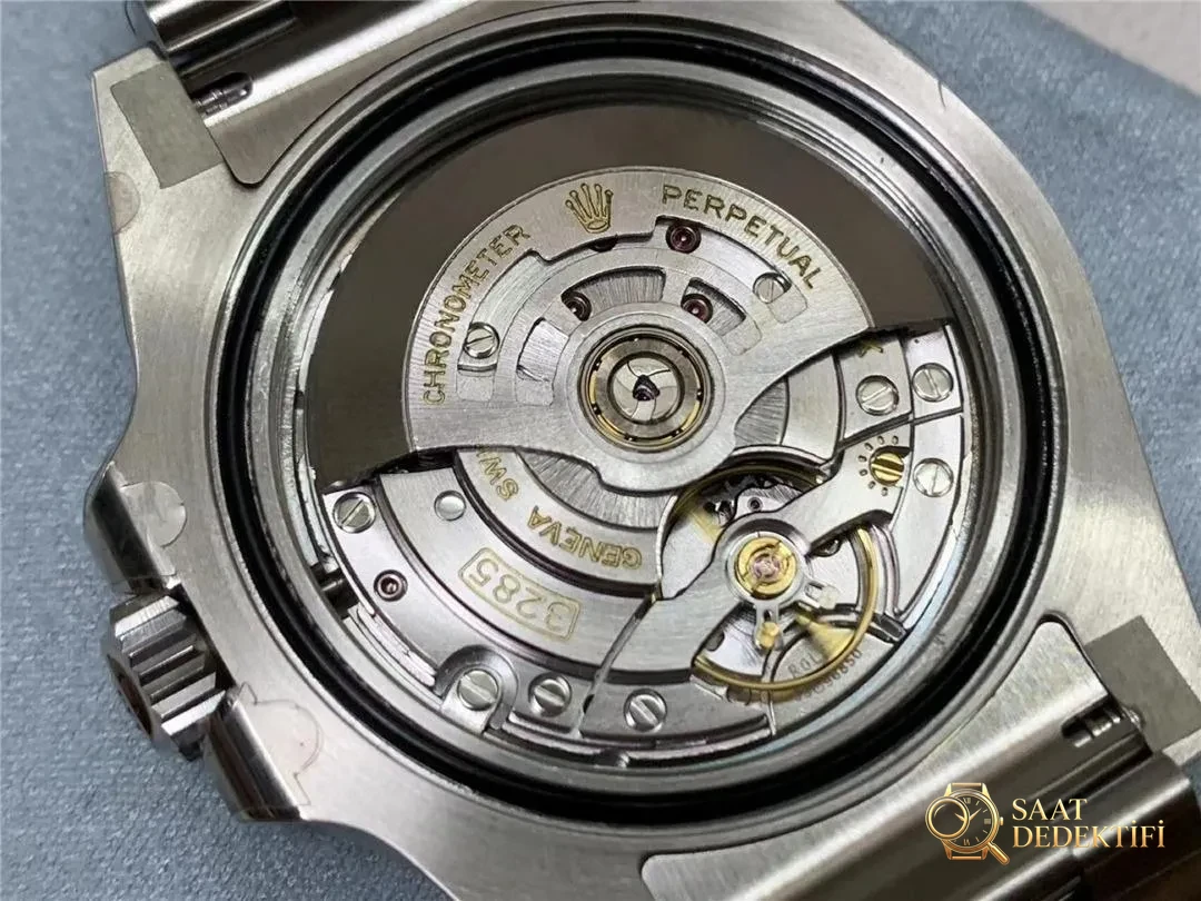 Gerçek-replika karşılaştırması: Clean Rolex GMT Sprite bezel Dandong 3285 mekanizması orijinaline uygun mu? - Kadran İbreleri ve Saniye Akışı
